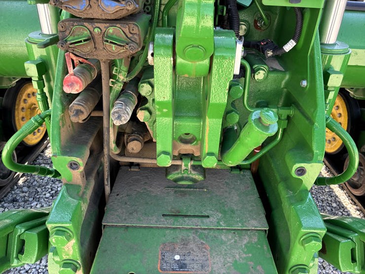 2020-john-deere-8rx-410-image-29