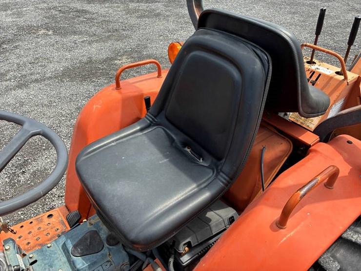 kubota-b9200-image-38