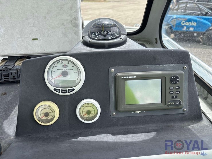 2009-mie-conter-console-police-patrol-boat-with-t/a-boat-trailer-image-16