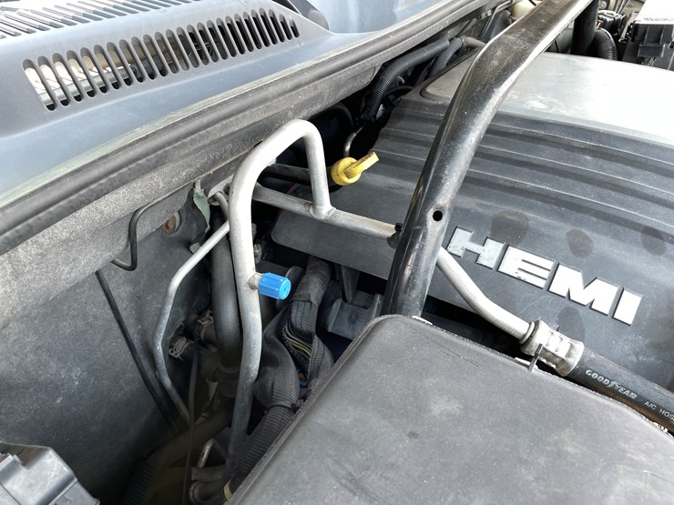 2006-jeep-commander-image-17