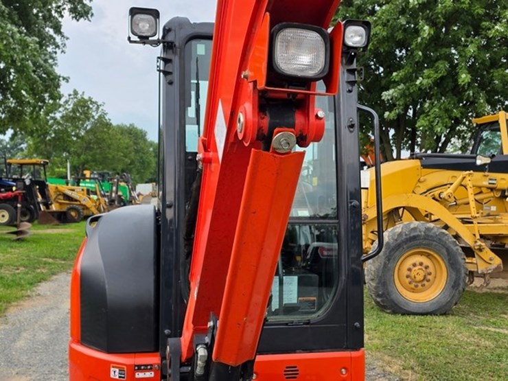 2021-kubota-kx033-4-image-34