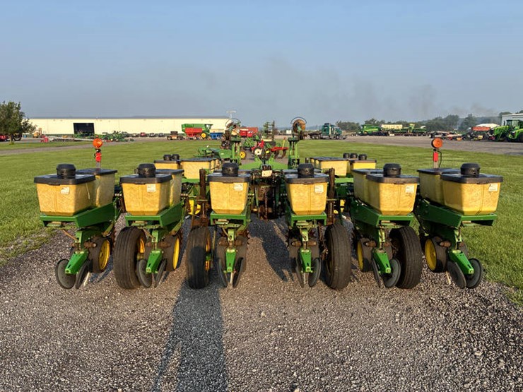 john-deere-7000-image-6