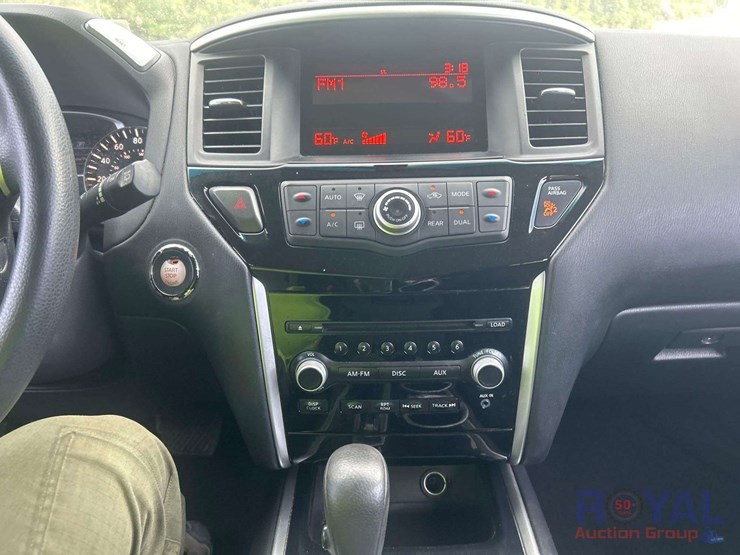 2016-nissan-pathfinder-image-11