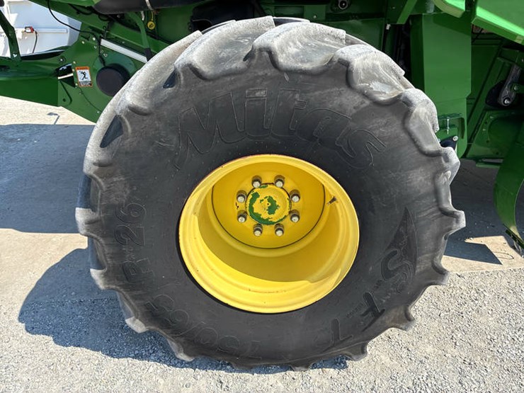 2013-john-deere-s690-image-46