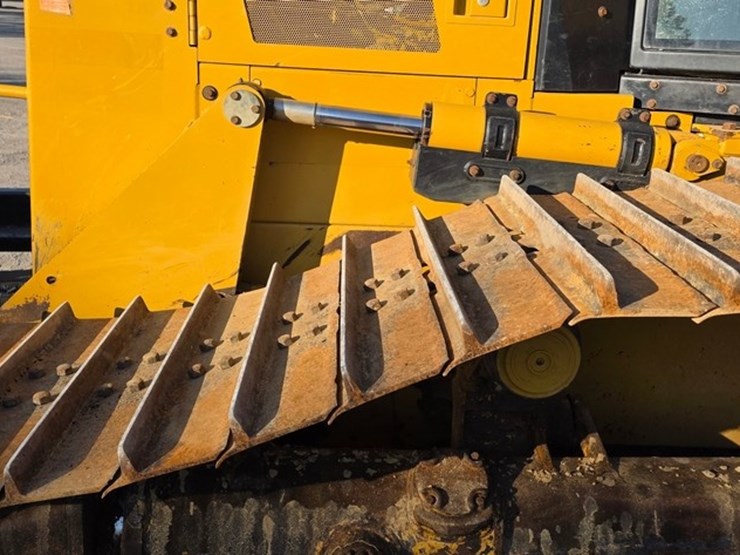2019-caterpillar-d6n-lgp-image-15