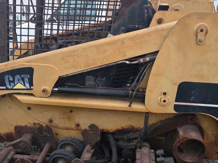 caterpillar-277-image-19