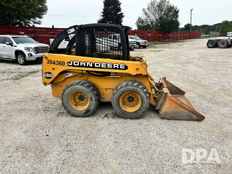 john-deere-250-image-6