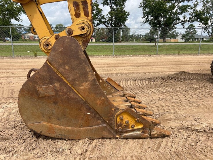2017-caterpillar-336fl-image-9