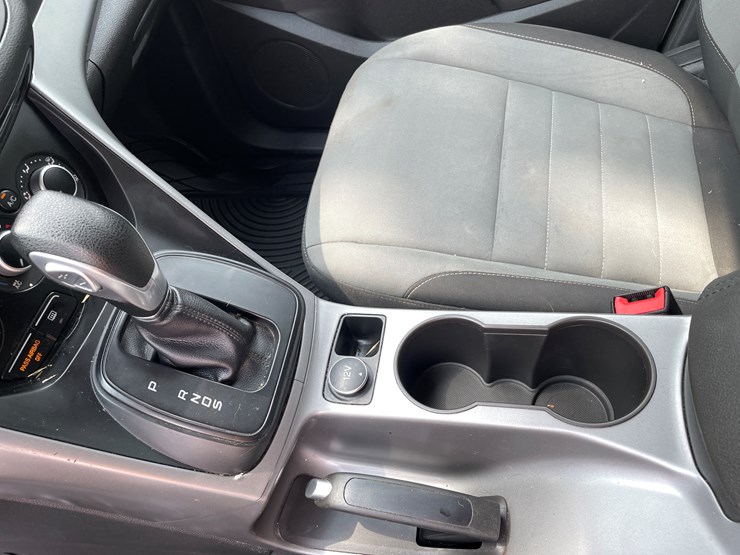 2015-ford-escape-se-image-59
