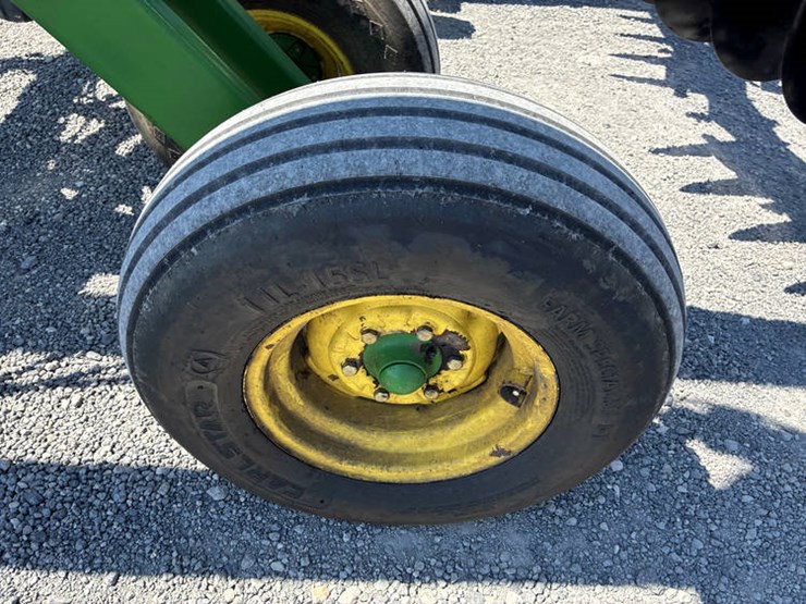 john-deere-637-image-31