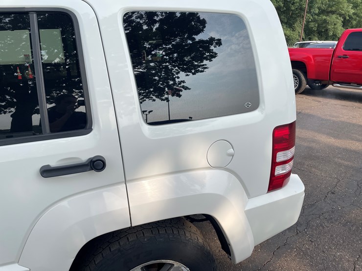 2008-jeep-liberty-sport-image-18