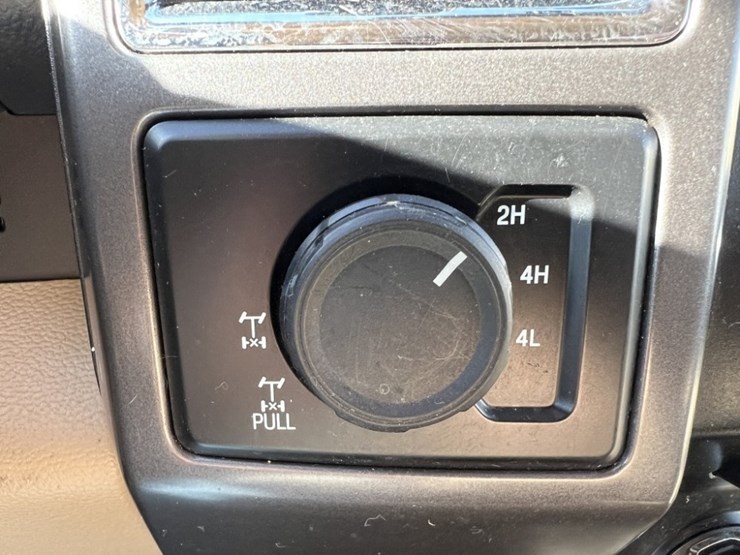 2015-ford-f150-xlt-image-33