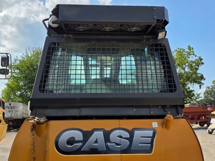 2012-case-850l-xlt-image-27