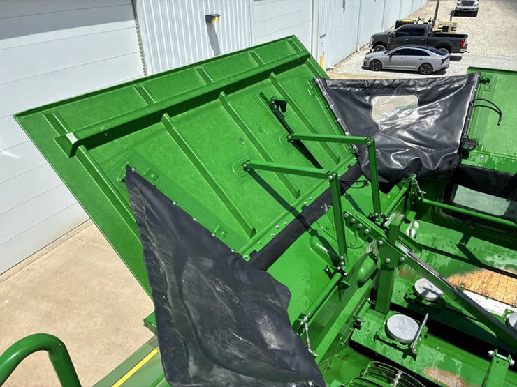 2023-john-deere-s780-image-98