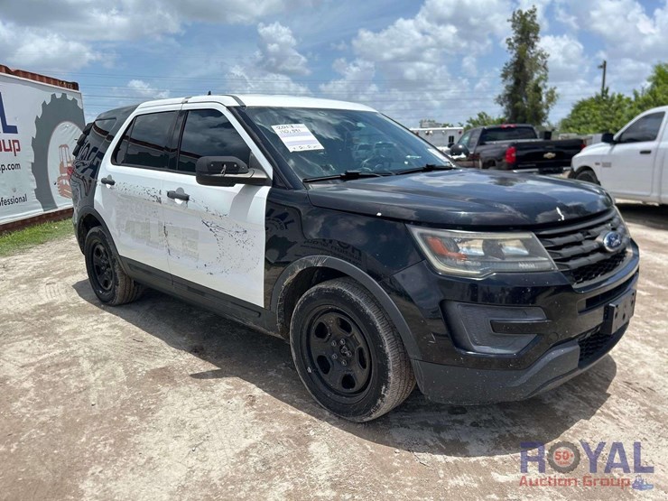 2017-ford-explorer-image-2