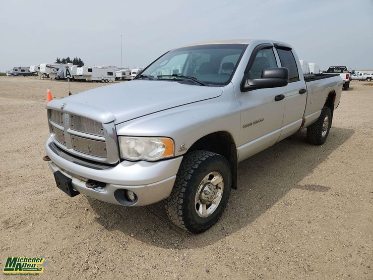 2005-dodge-ram-2500-image-1