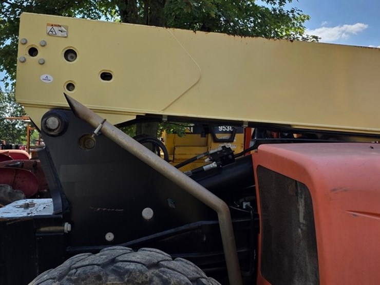 2013-jlg-g9-43a-image-14