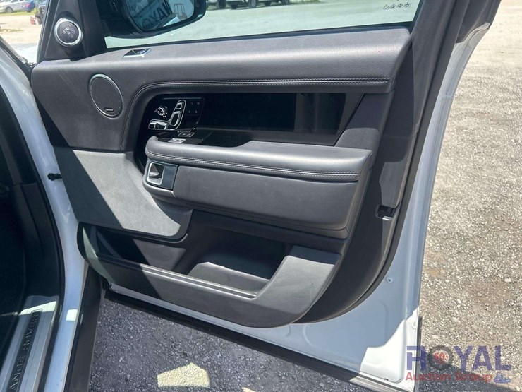 2018-land-rover-range-rover-image-29