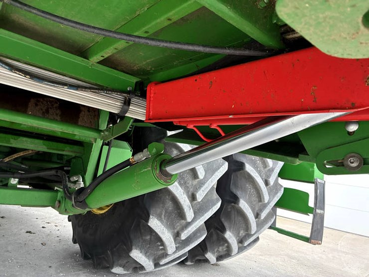 2016-john-deere-s680-image-21