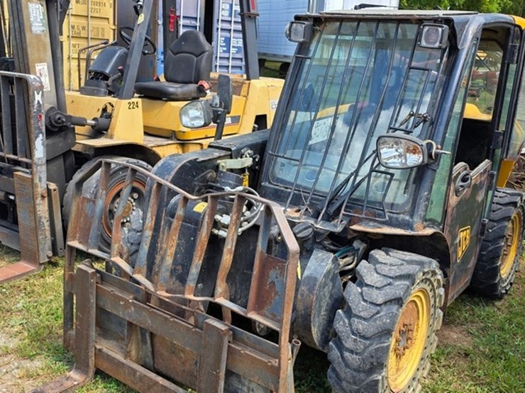 2011-jcb-515-40-image-29