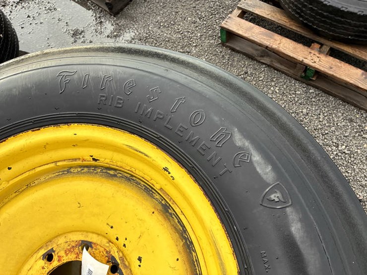 #113245-•-11.25-24-tires-on-jd-rims-image-7