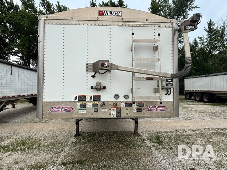 2014-wilson-grain-trailer-image-4