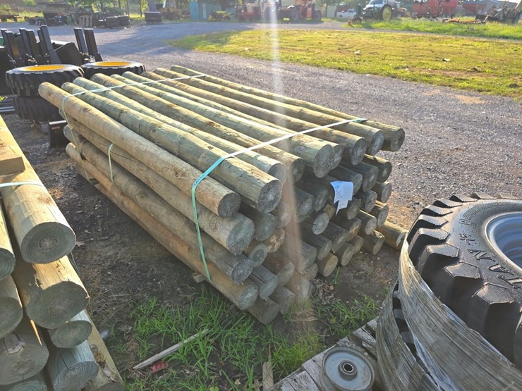 new-45-4x7-treated-fence-posts-image-3