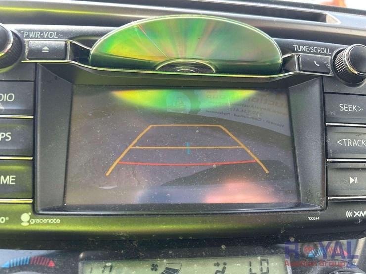 2018-toyota-rav4-image-16
