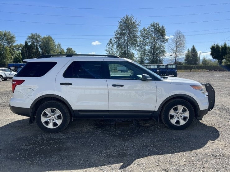 2014-ford-explorer-image-3