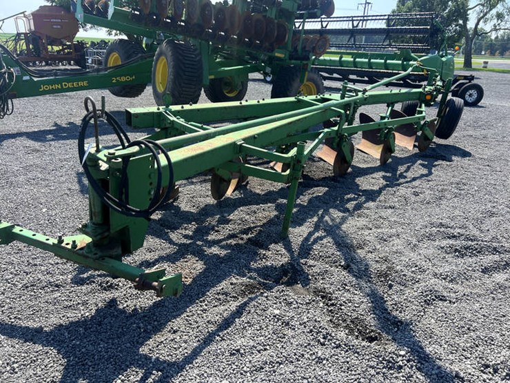 john-deere-1350-image-8