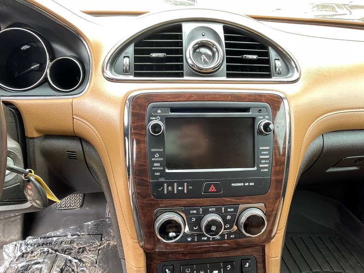 2014-buick-enclave-image-50