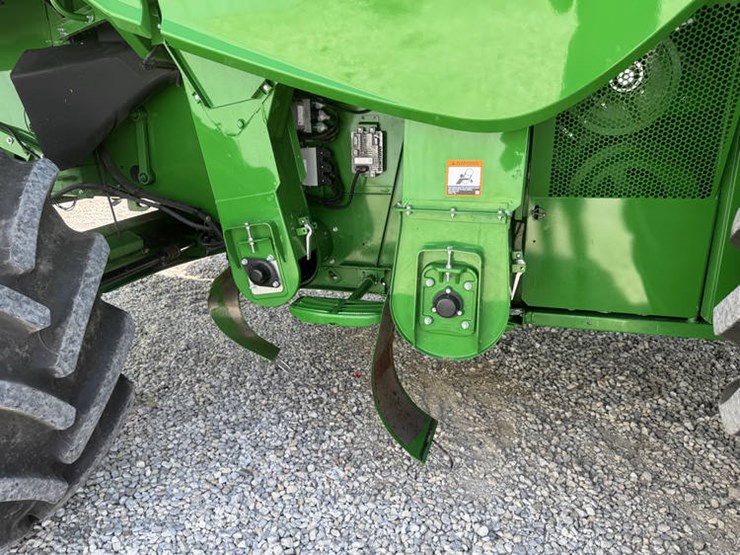2022-john-deere-s780-image-26