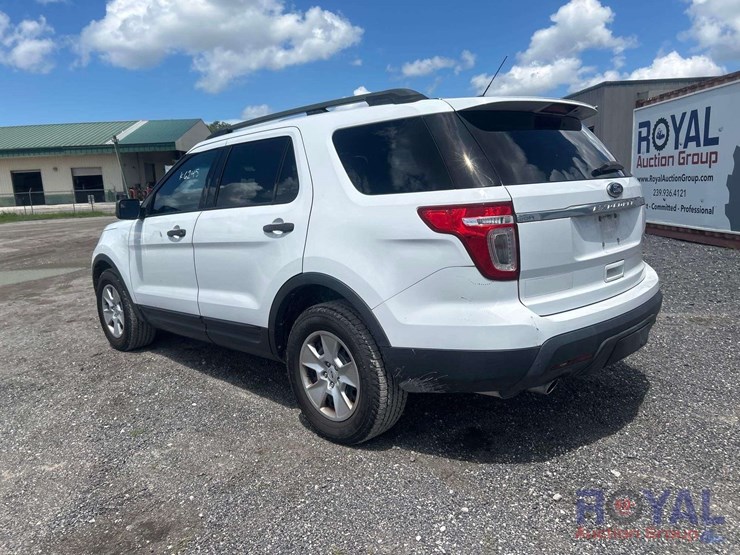 2014-ford-explorer-image-4