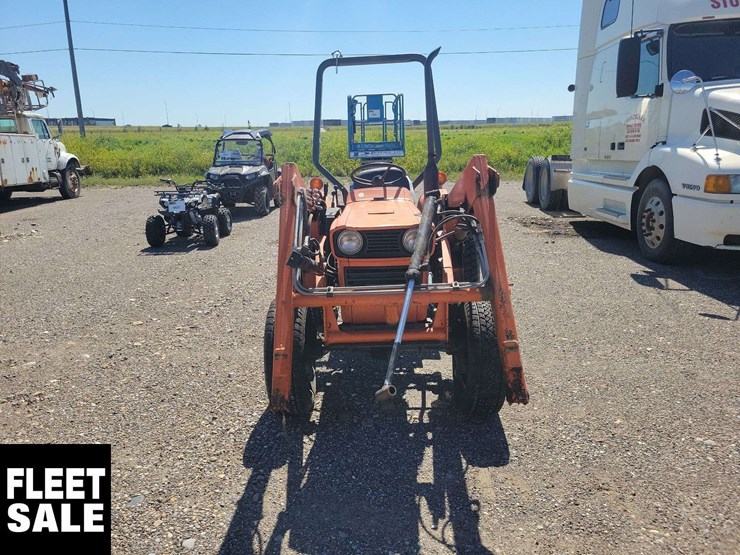 kubota-l235-image-1