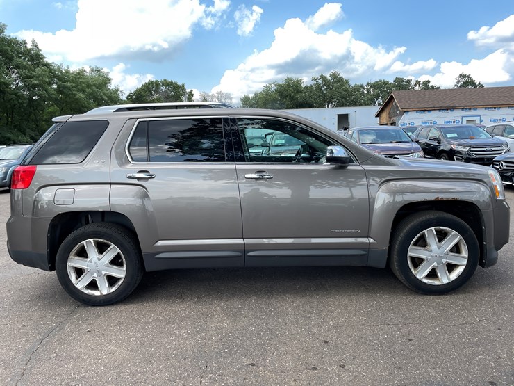 2010-gmc-terrain-slt-image-6