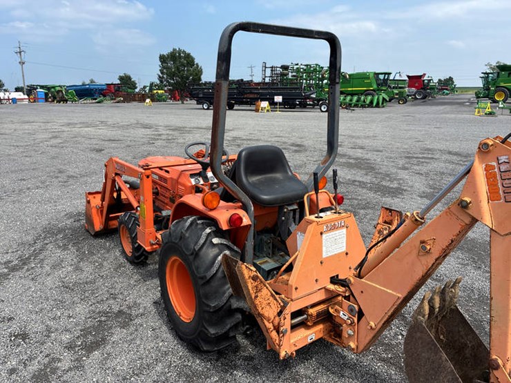 kubota-b9200-image-25