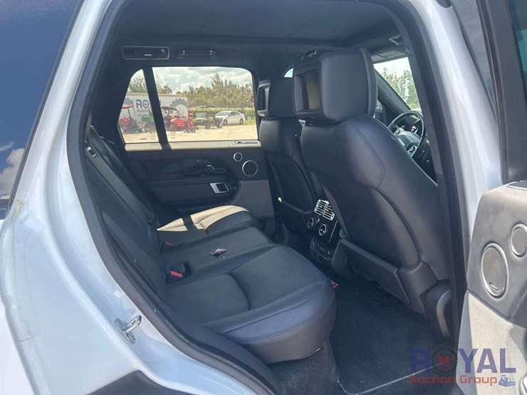 2018-land-rover-range-rover-image-28