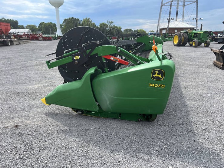 2020-john-deere-740fd-image-3