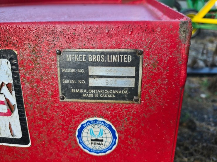 mckee-320-3pt.-snowblower-image-9