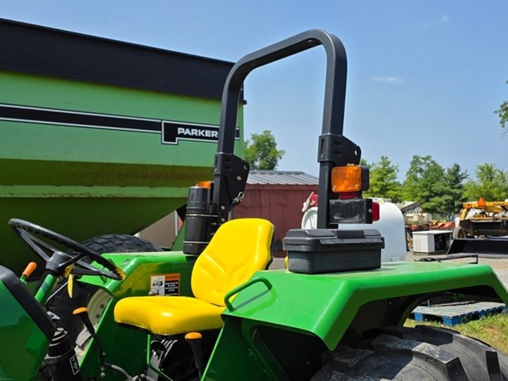 john-deere-5203-image-12