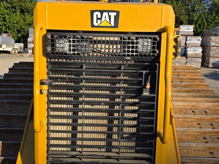 2019-caterpillar-d6n-lgp-image-55