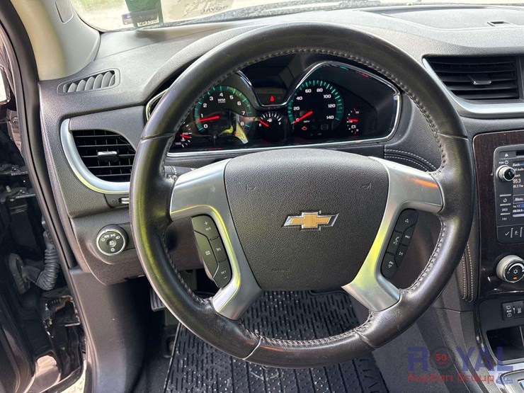 2016-chevrolet-traverse-image-11