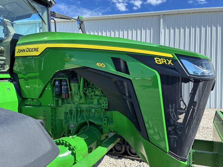 2020-john-deere-8rx-410-image-16