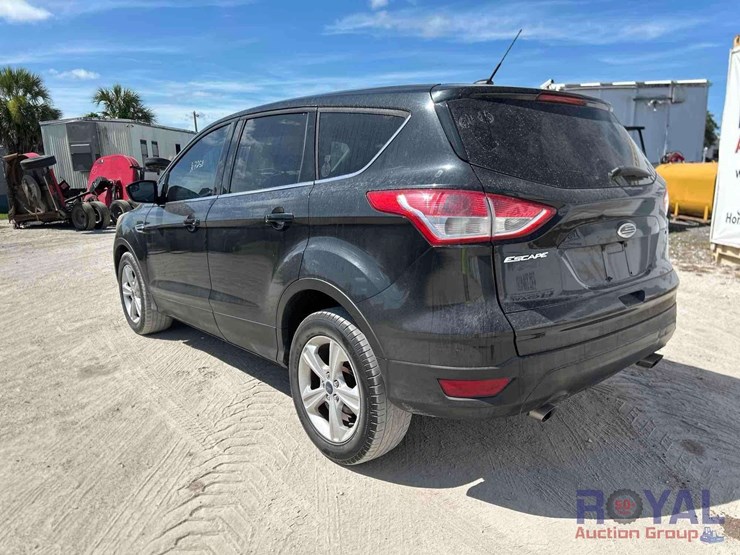 2015-ford-escape-image-23