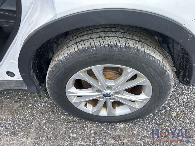 2017-ford-escape-image-22