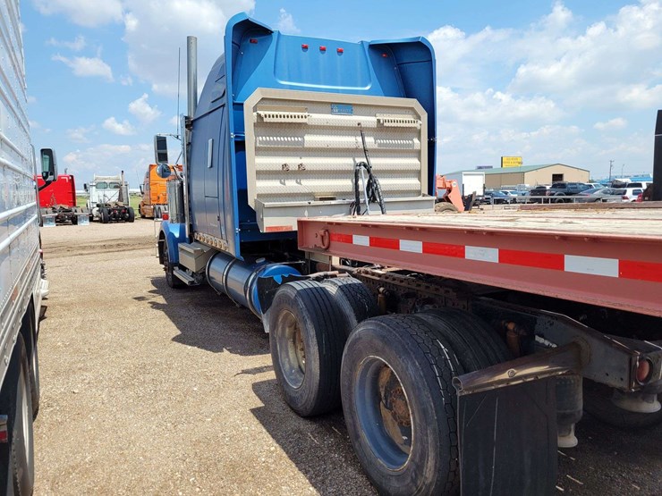 2005-western-star-4900-image-5
