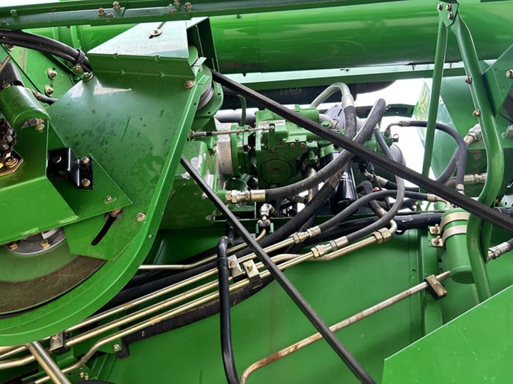 2001-john-deere-9550-image-54