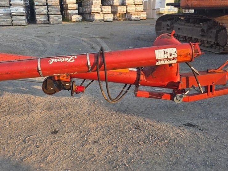 feteral-8"x60'-transport-auger-image-5