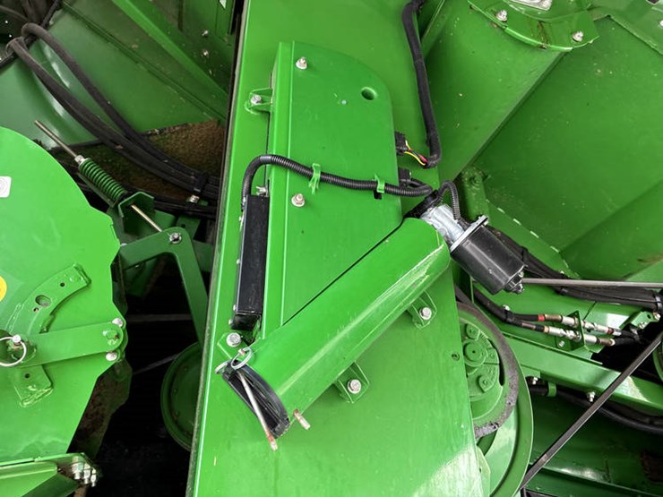 2014-john-deere-s680-image-78