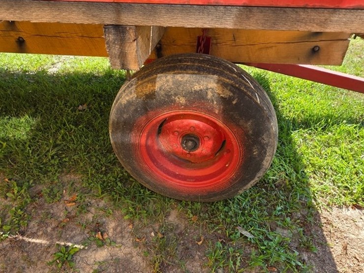 8x18-metal-rack-hay-wagon-image-7